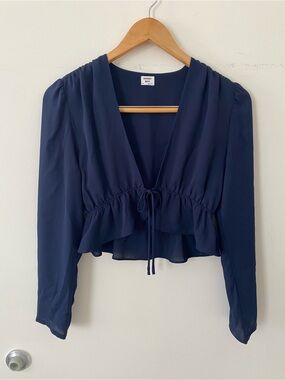 Aritzia Cropped Ruffled Blouse